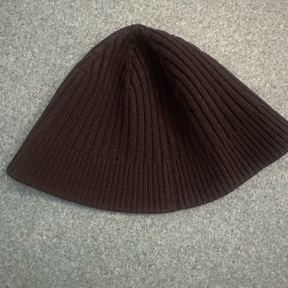 COS Ribbed Wool-Blend Bucket Hat - Picture 5 of 6